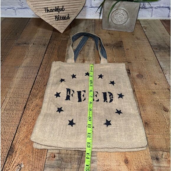 FEED target collaboration burlap tote bag - Picture 7 of 12